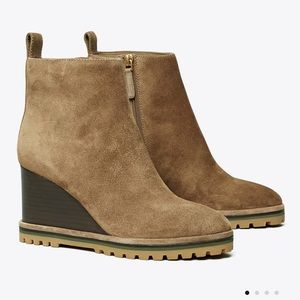 Tory Burch SUEDE LOGO LUG SOLE WEDGE BOOT Size 6.5 6 1/2